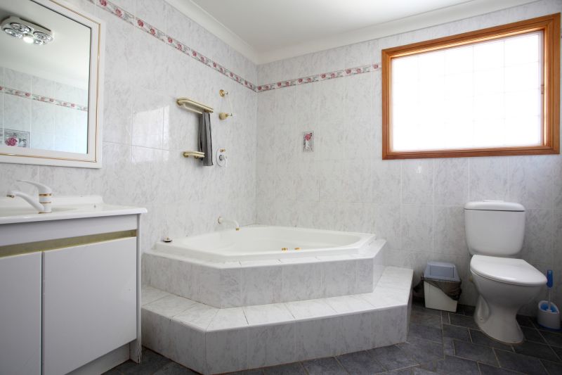 Cost of Bathtub Installation in Aurora, CO